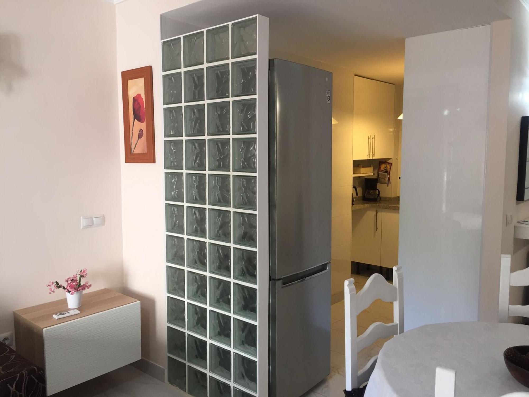Апартаменты Studio In The Centre Near The Beach Торремолинос Экстерьер фото