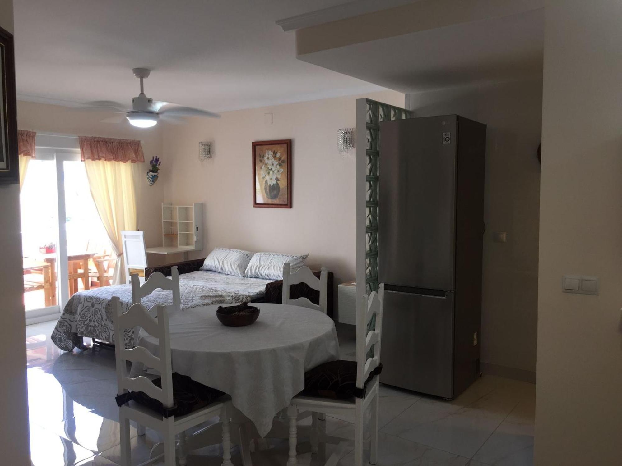 Апартаменты Studio In The Centre Near The Beach Торремолинос Экстерьер фото