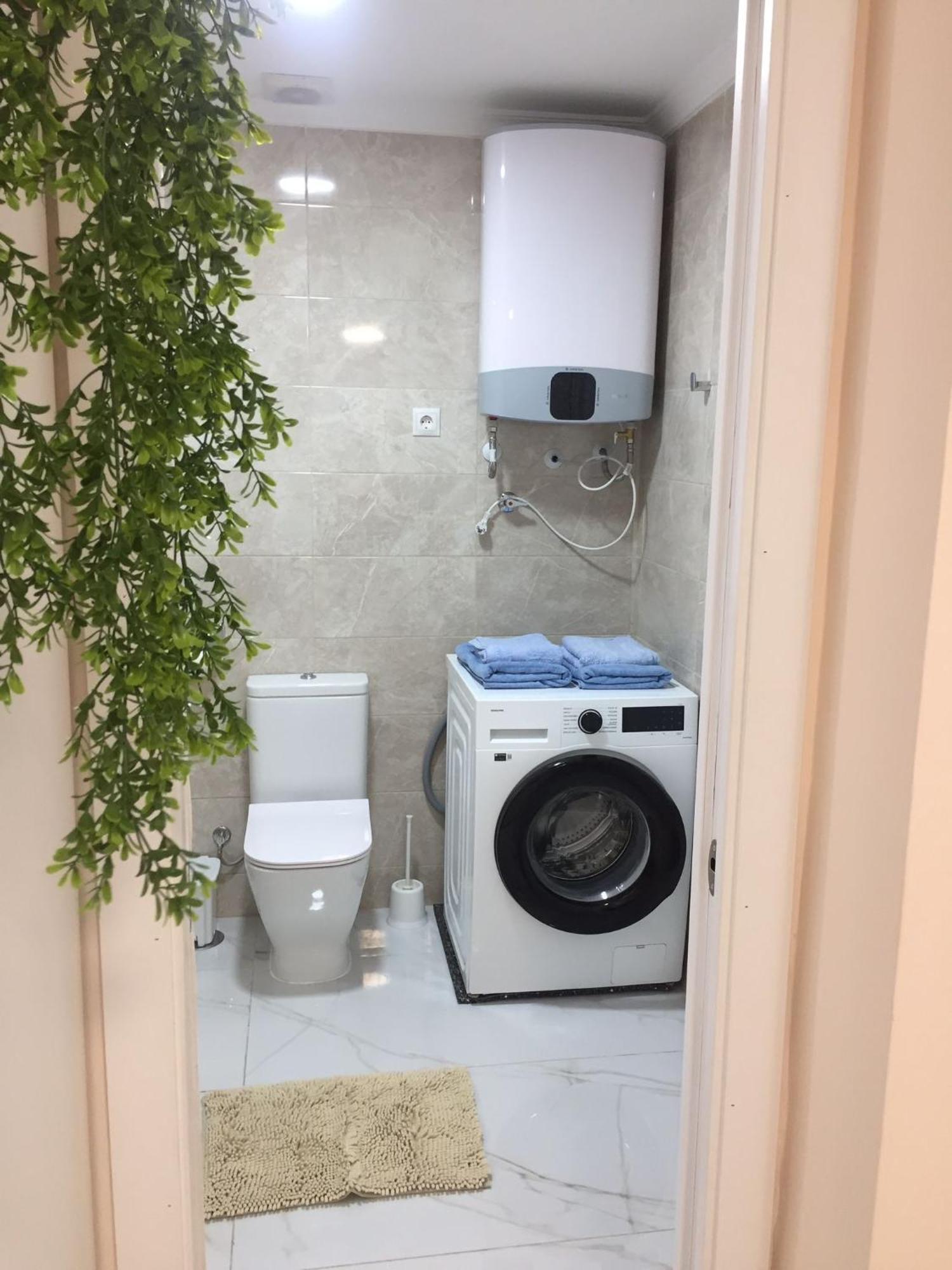 Апартаменты Studio In The Centre Near The Beach Торремолинос Экстерьер фото